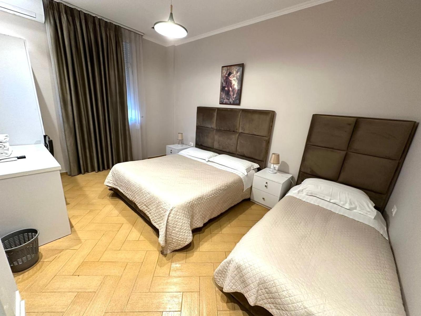 Hotel Nobel Center Тирана Екстериор снимка